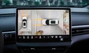 Ô tô có camera 360 có phải lắp thêm camera hành trình không?
