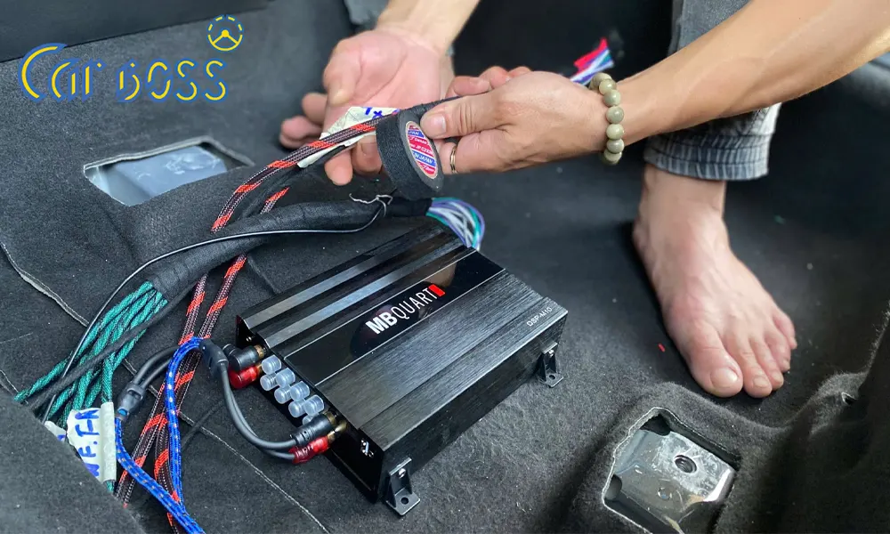 Độ âm thanh Vinfast VF7 uy tín - Cập nhập bảng giá mới nhất 4 Thao tác lắp đặt đảm bảo tiêu chuẩn an toàn điện nghiêm ngặt trong gói nâng cấp âm thanh VinFast VF7
